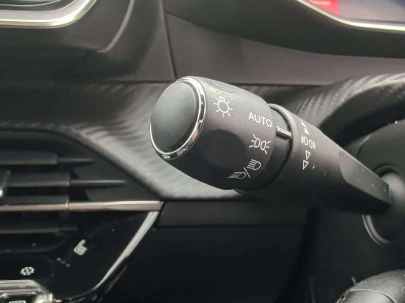 Used Peugeot 2008 MA72WFO 22