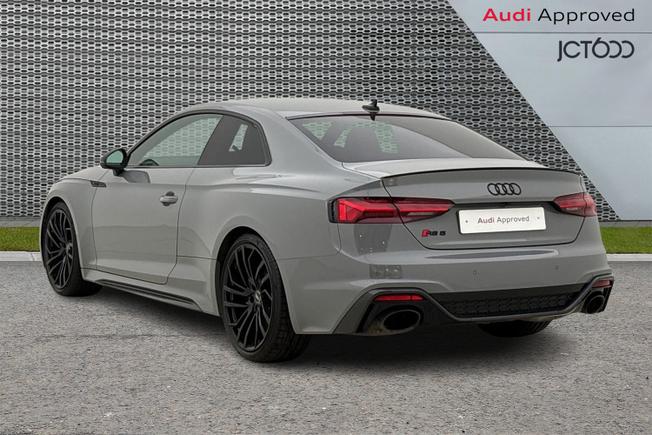 Audi RS5 Photo 3