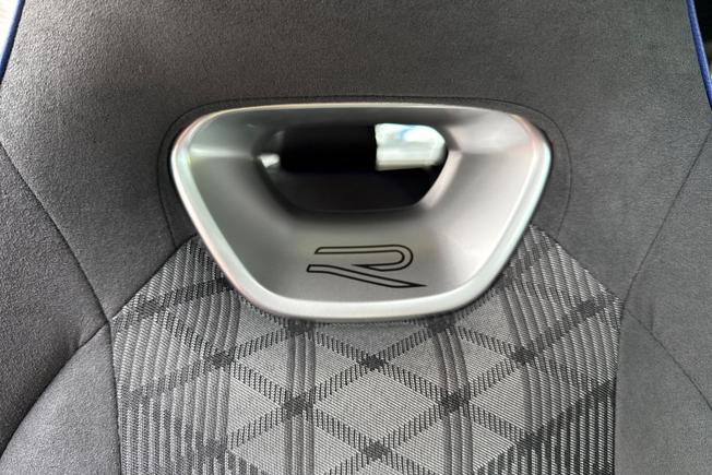 VOLKSWAGEN Tiguan Photo 28