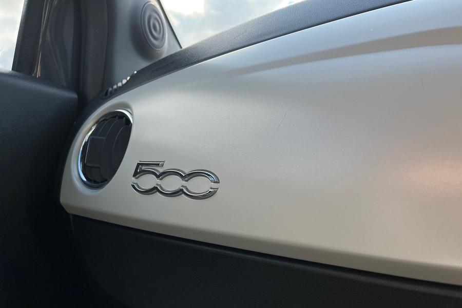 Fiat 500 Photo autoimg-8c2d3bc8bcc27f5344ce0d30fb8e1c67b475f7a2.jpg