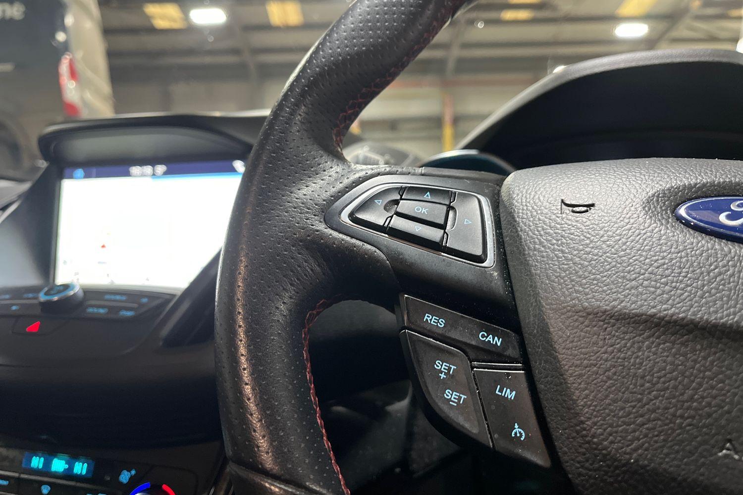 Ford KUGA Photo 27