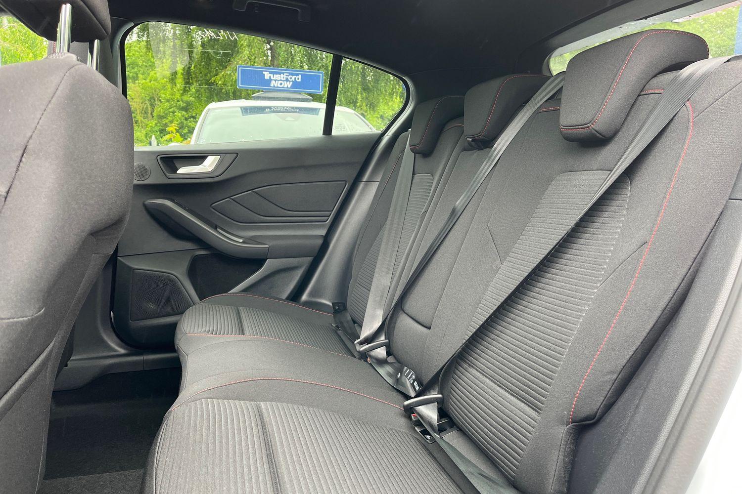 Ford Focus Photo 19