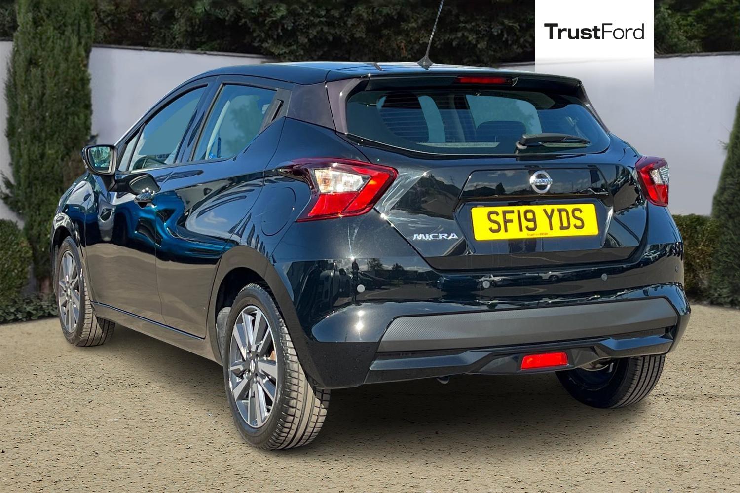 Nissan Micra Photo 1