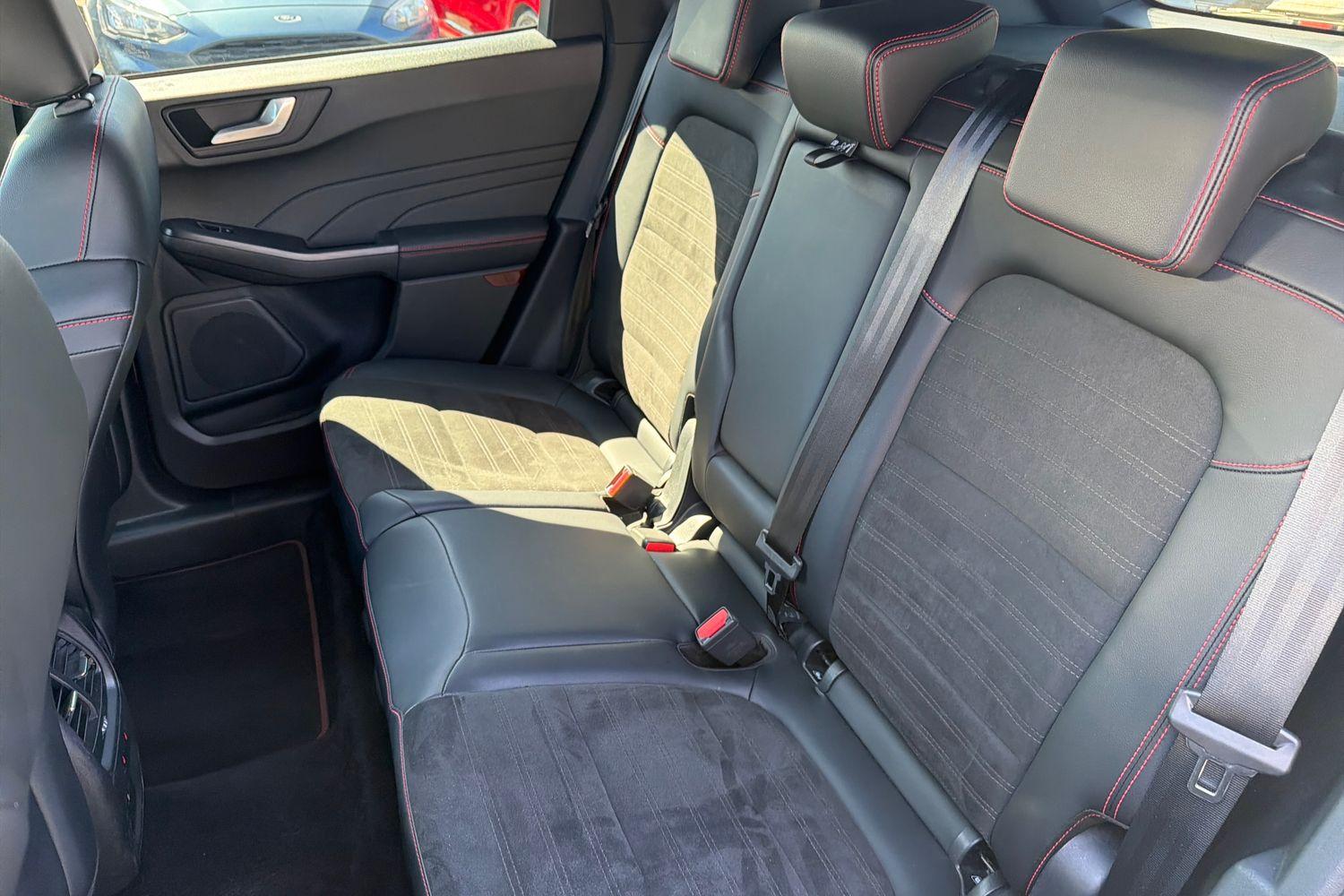 Ford KUGA Photo 19