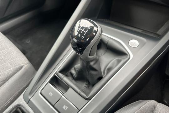 Volkswagen Golf Photo autoimg-8c3a35aa2dcda68eae741b0de24f771a4718c0a9.jpg