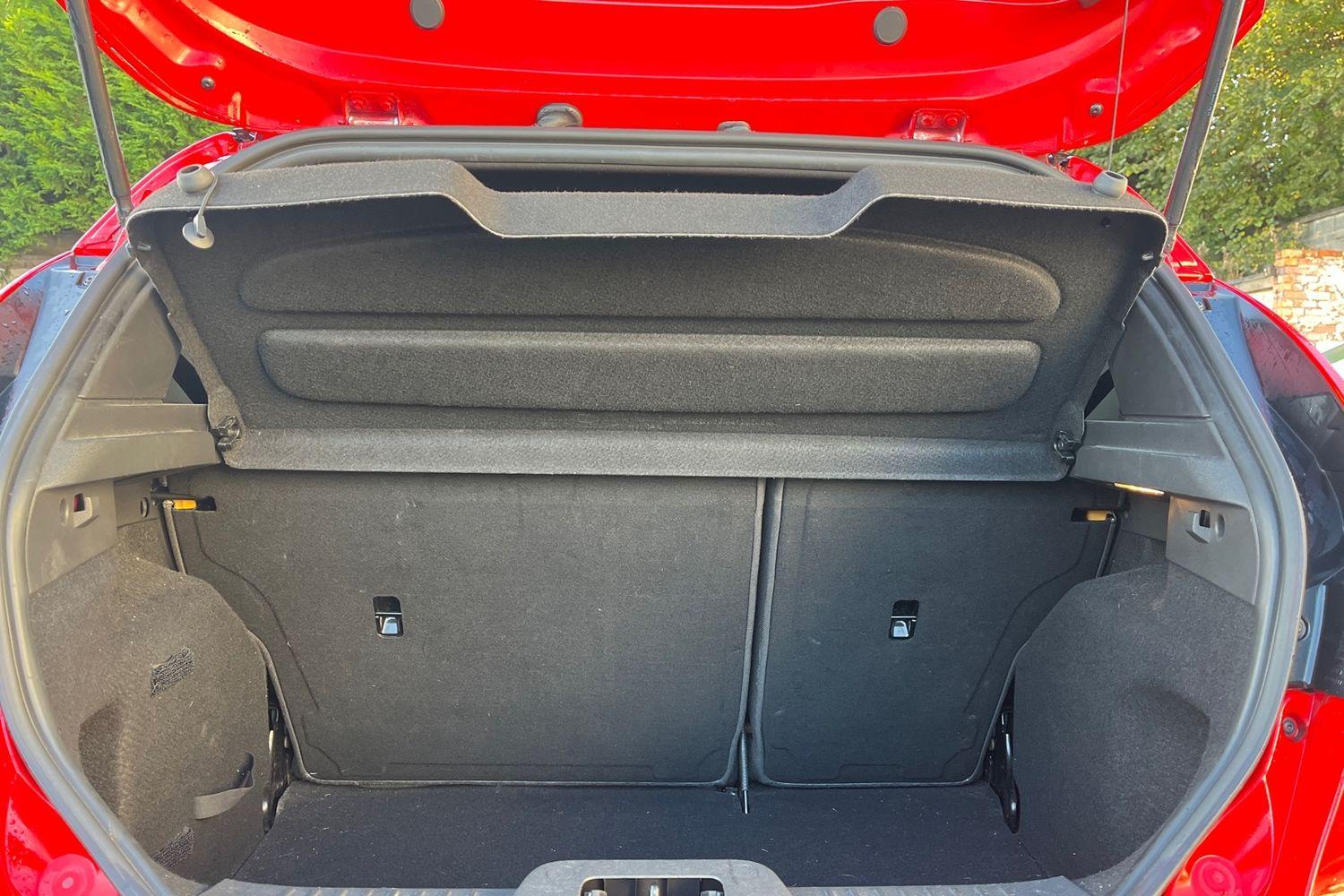 Ford FIESTA Photo 20