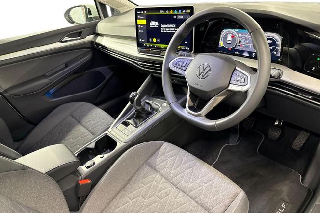 VOLKSWAGEN Golf Photo 6