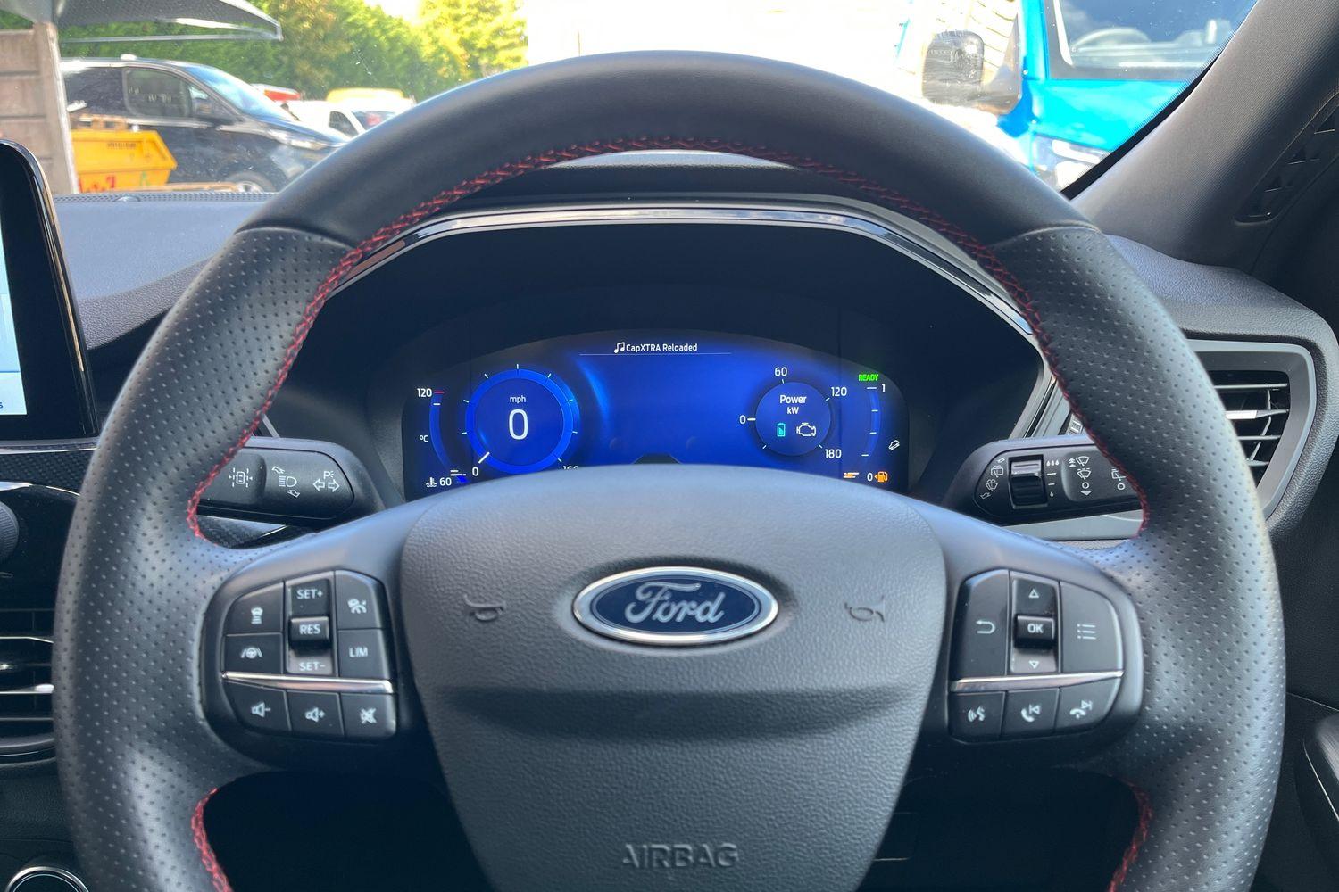 Ford KUGA Photo 11