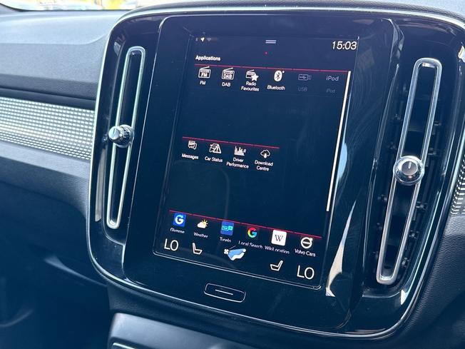 VOLVO Xc40 Photo 60