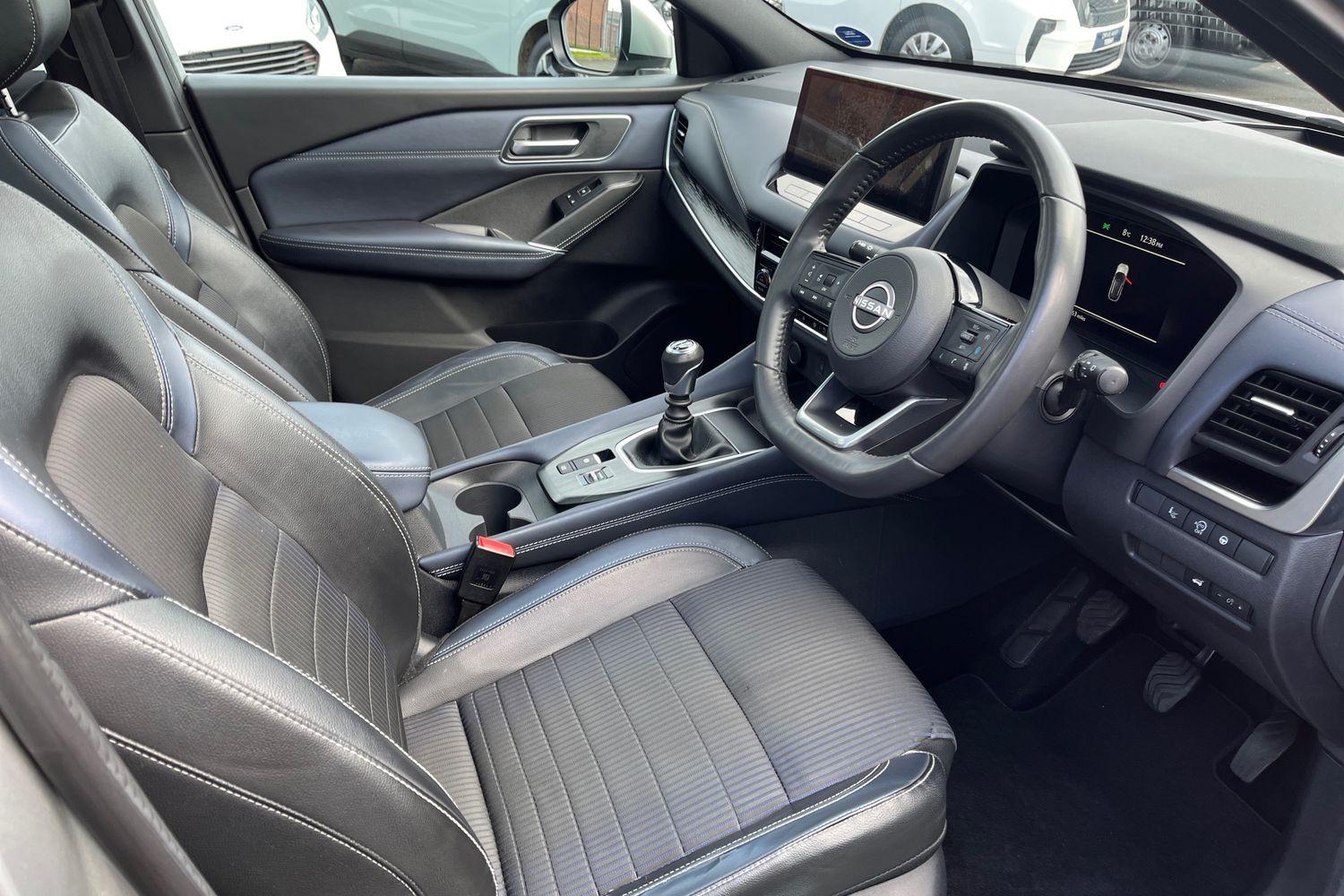 Nissan QASHQAI Photo 16
