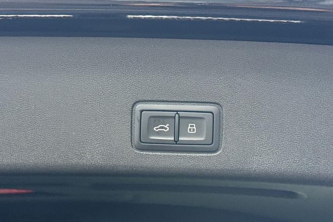 AUDI Q3 Photo 29