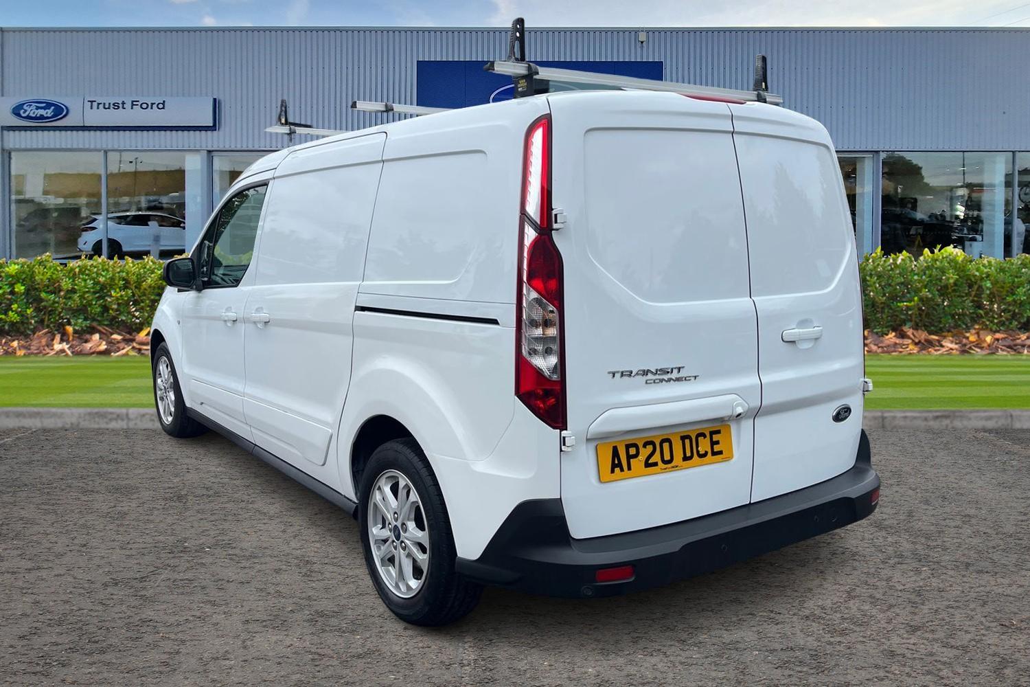 Ford TRANSIT CONNECT Photo 1