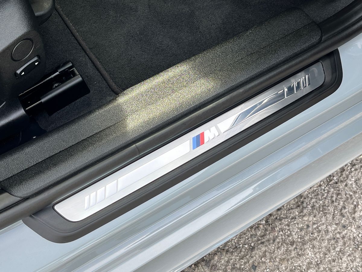 BMW 3 Series Photo 32