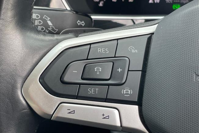 VOLKSWAGEN T-Cross Photo 16