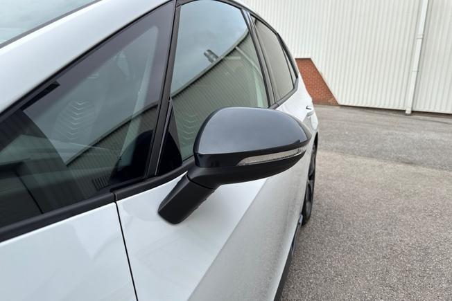 CUPRA Born Photo 27