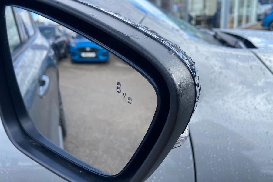 Ford KUGA Photo autoimg-8c5ba179b57ab2d4d6992c5a48d116b40a19b09f.jpg
