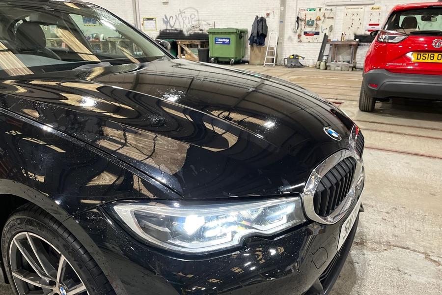 BMW 3 SERIES Photo autoimg-8c65b7a505a9844dba5e4e2b21ab1768ef2788ce.jpg
