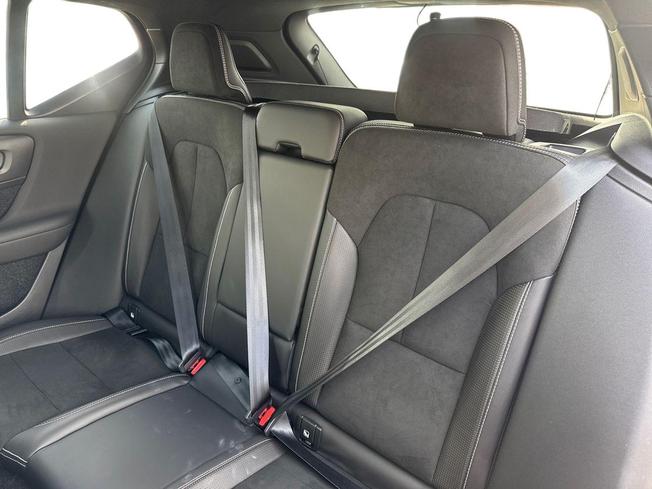 VOLVO Xc40 Photo 9