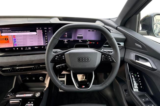 AUDI Q6 E-Tron Photo 11