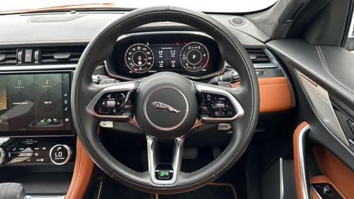 Jaguar F-PACE Photo autoimg-8c6ef75db22541578d8e65464c2a9b3a98cac0db.jpg