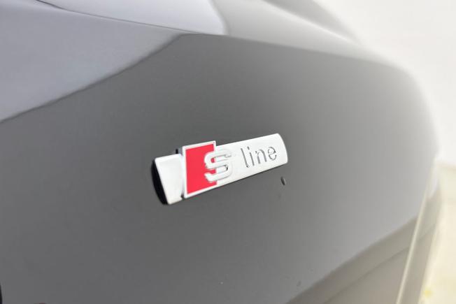 AUDI Q3 Photo 23