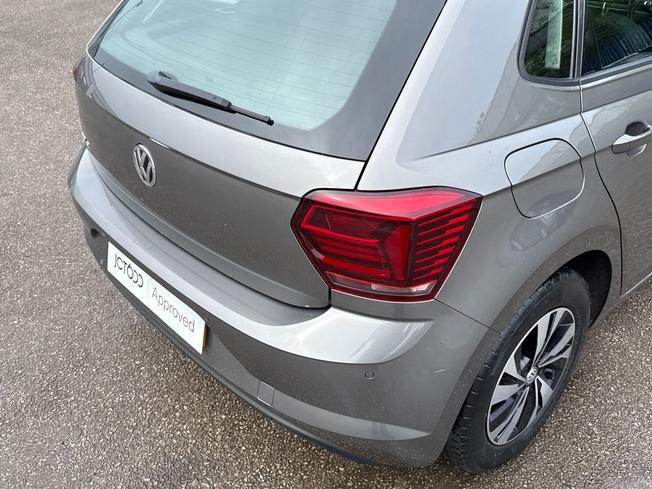 VOLKSWAGEN Polo Photo 22