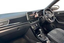 VOLKSWAGEN T-Roc Photo 2