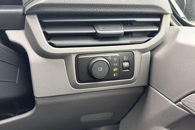 VOLKSWAGEN e-Transporter Photo 38