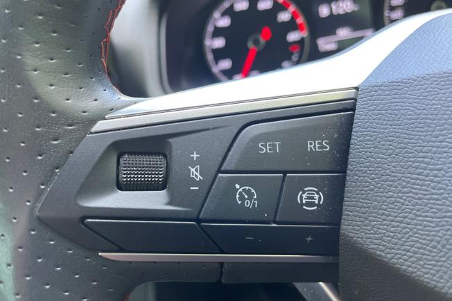 SEAT Arona Photo 16