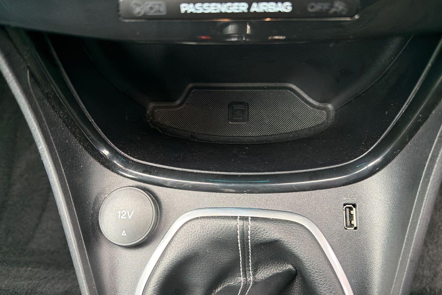 Ford PUMA Photo 29