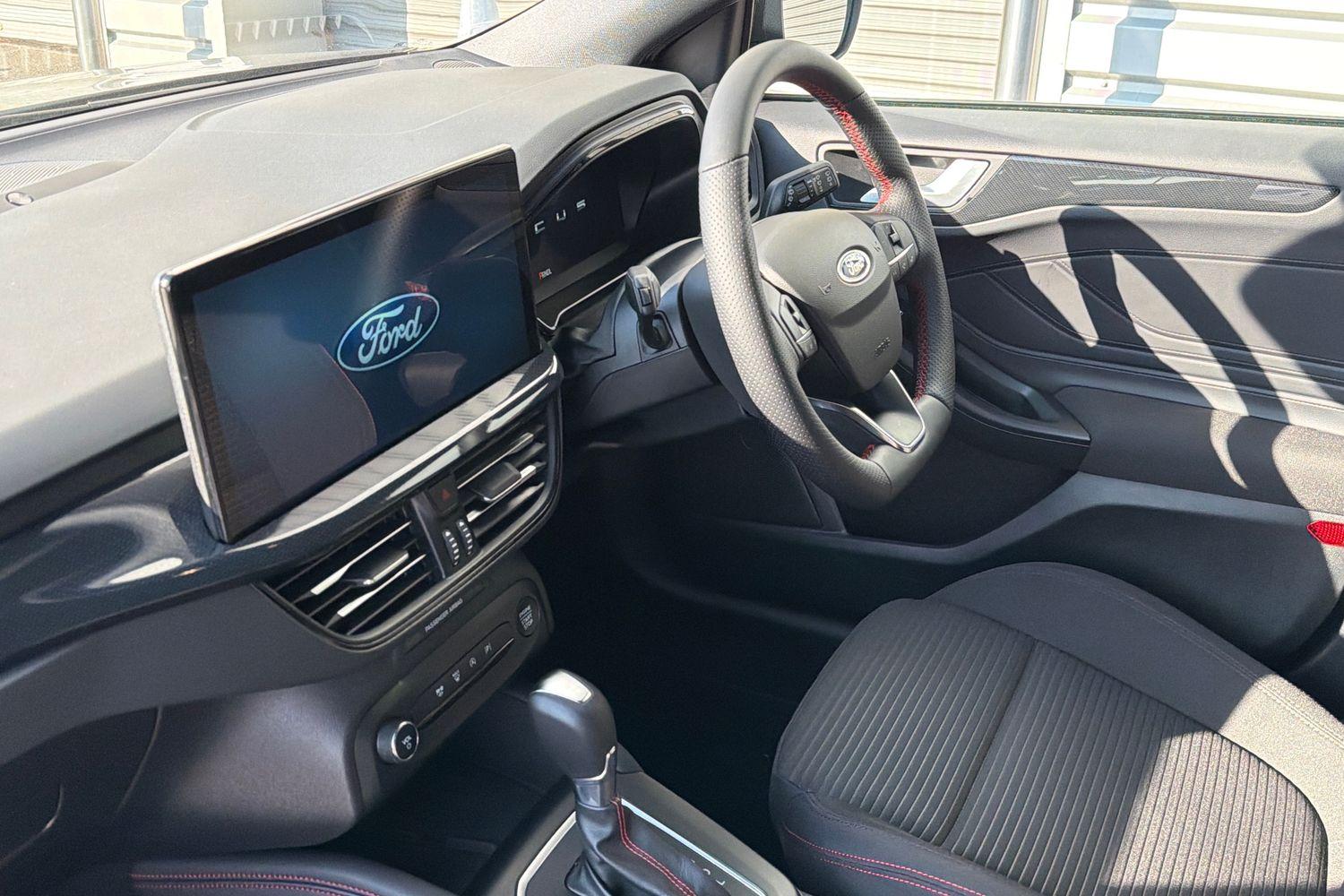 Ford FOCUS Photo 17