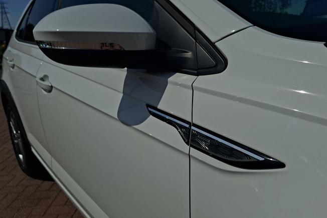 VOLKSWAGEN Taigo Photo 20