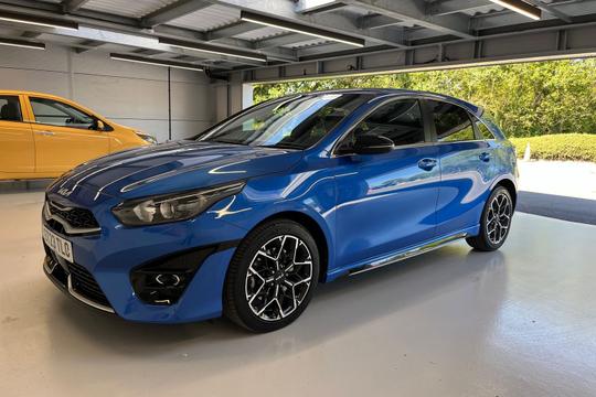 Kia Ceed Photo autoimg-8c8a07165f782ad2cd6dad12b2be7c6f01ad00a3.jpg
