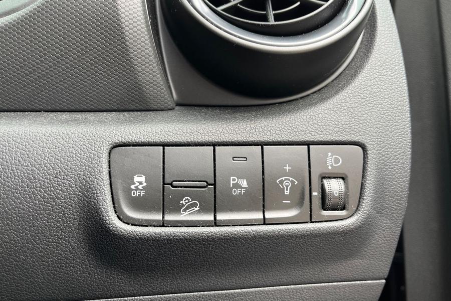 Hyundai KONA Photo autoimg-8c8ada024b847269811be7e0359bf1aceee3289d.jpg