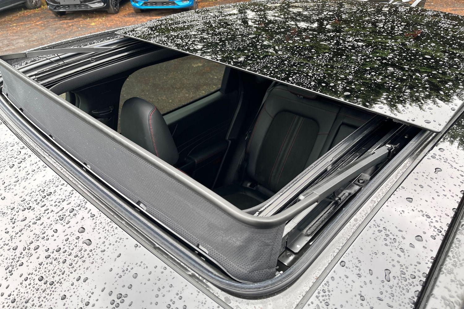 Ford KUGA Photo 36