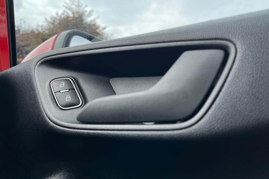 Ford Fiesta Photo autoimg-8c90ba87df0eb55e85a7cfb36b3057c942148a2e.jpg