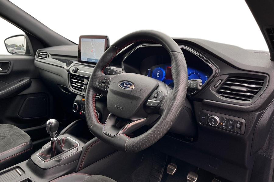Ford Kuga Photo autoimg-8c93f0ddbe8da32594d284d1aebe9c92da4dc48b.jpg