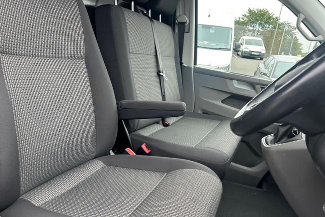 VOLKSWAGEN Transporter Photo 33