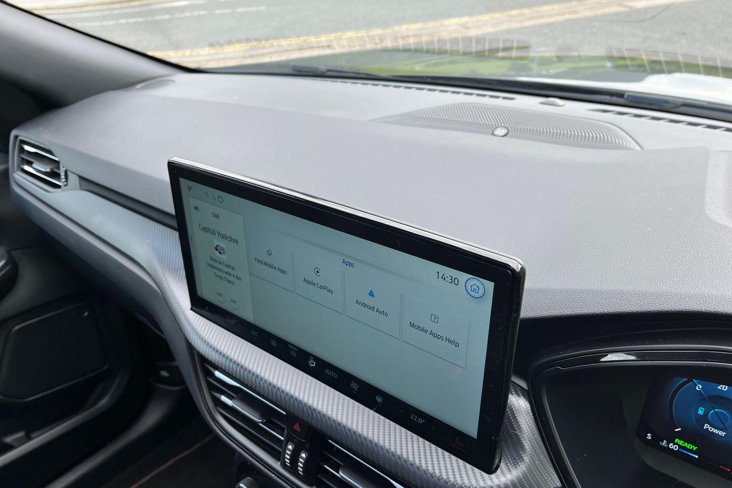 Ford KUGA Photo 21