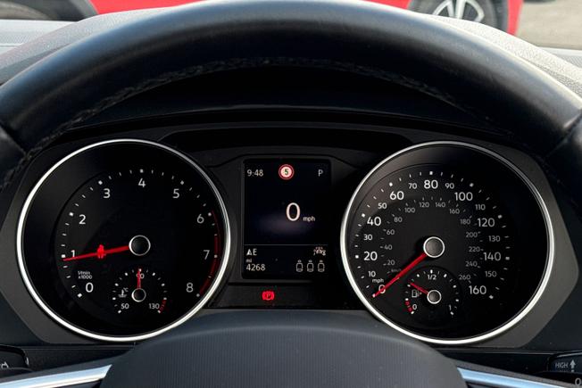 VOLKSWAGEN Tiguan Photo 15
