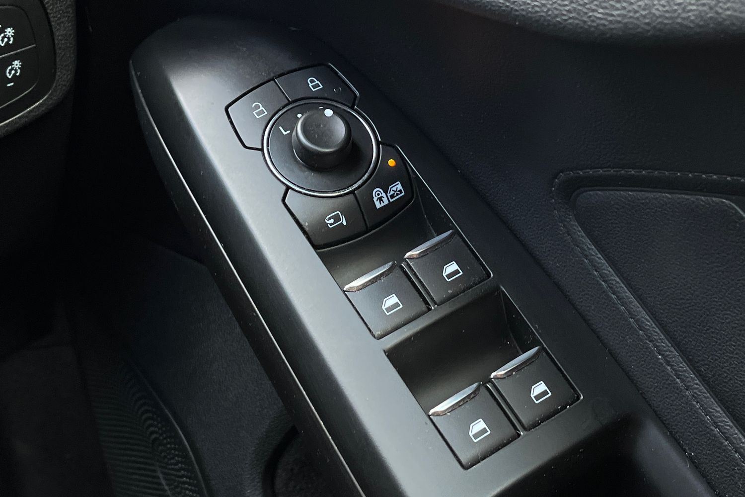 Ford Focus Photo 15