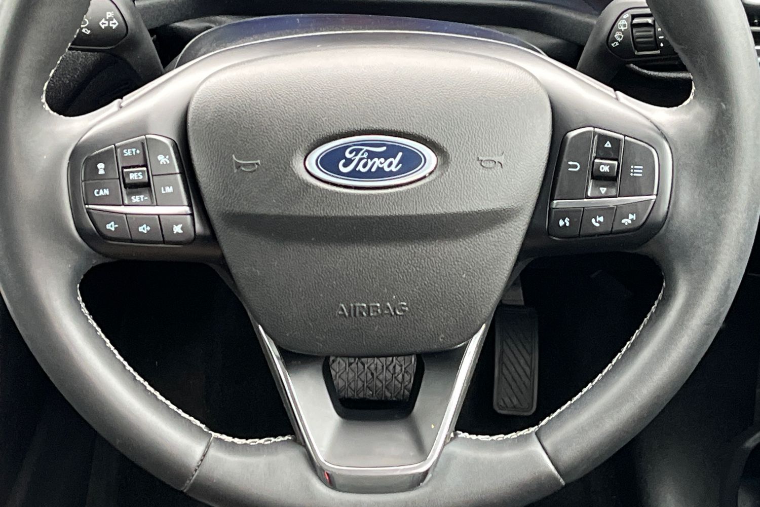 Ford FIESTA Photo 11