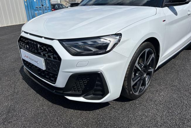 AUDI A1 Photo 30
