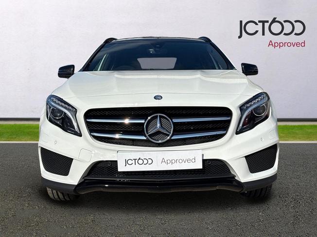 MERCEDES-BENZ Gla Photo 8