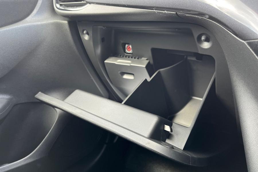 Vauxhall CORSA Photo autoimg-8ca63ddec742f3e63b572af9c8a8d8e82d377c65.jpg