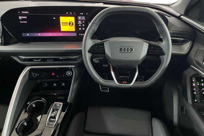 AUDI Q5 Photo 11
