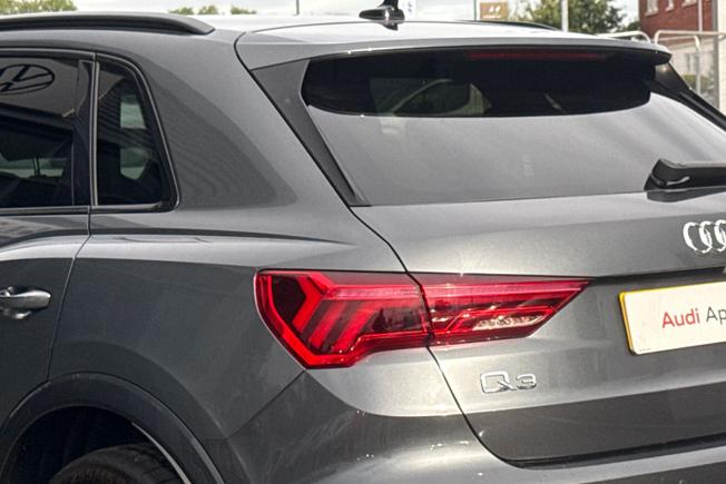 AUDI Q3 Photo 50