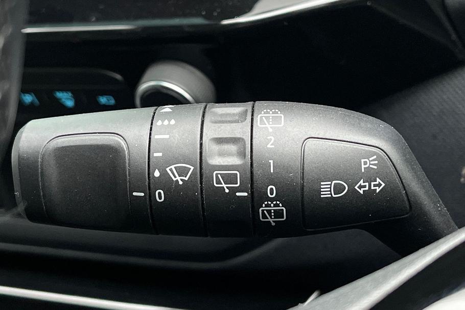 Used Ford Tourneo Custom EK25HSJ 14