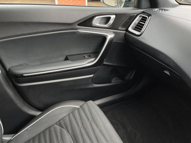 KIA Xceed Photo 51