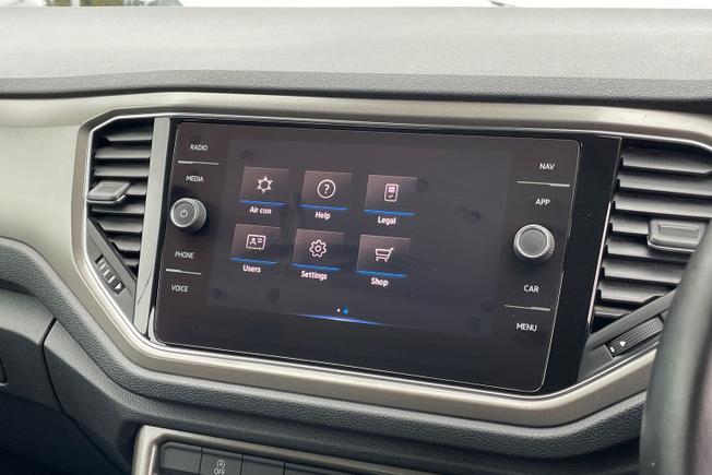 VOLKSWAGEN T-Roc Photo 45